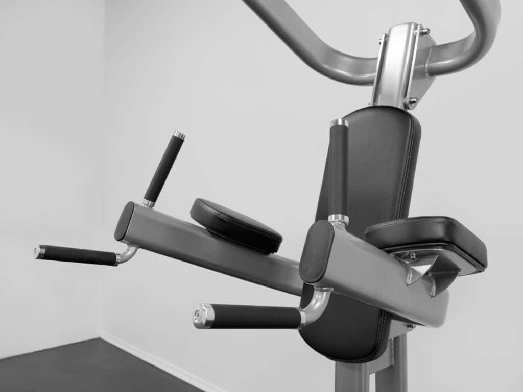 CF2110 Chin Dip Tower-4