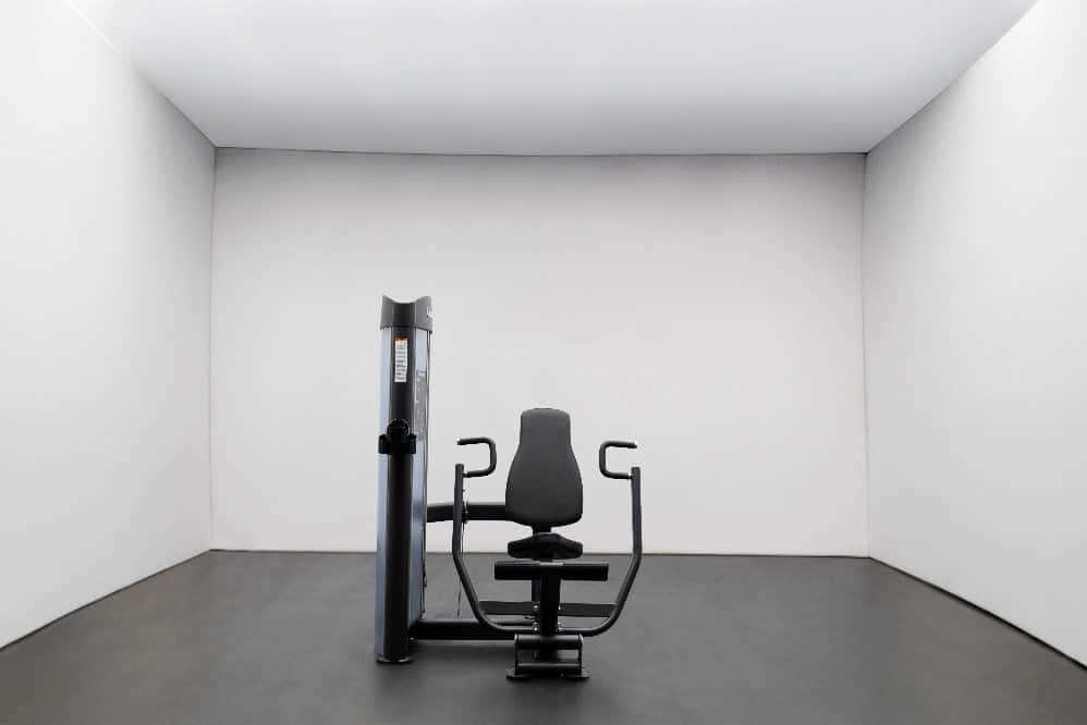 GR601 Selectorized Chest Press-1