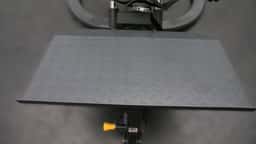 CF8131 Glute Press-7