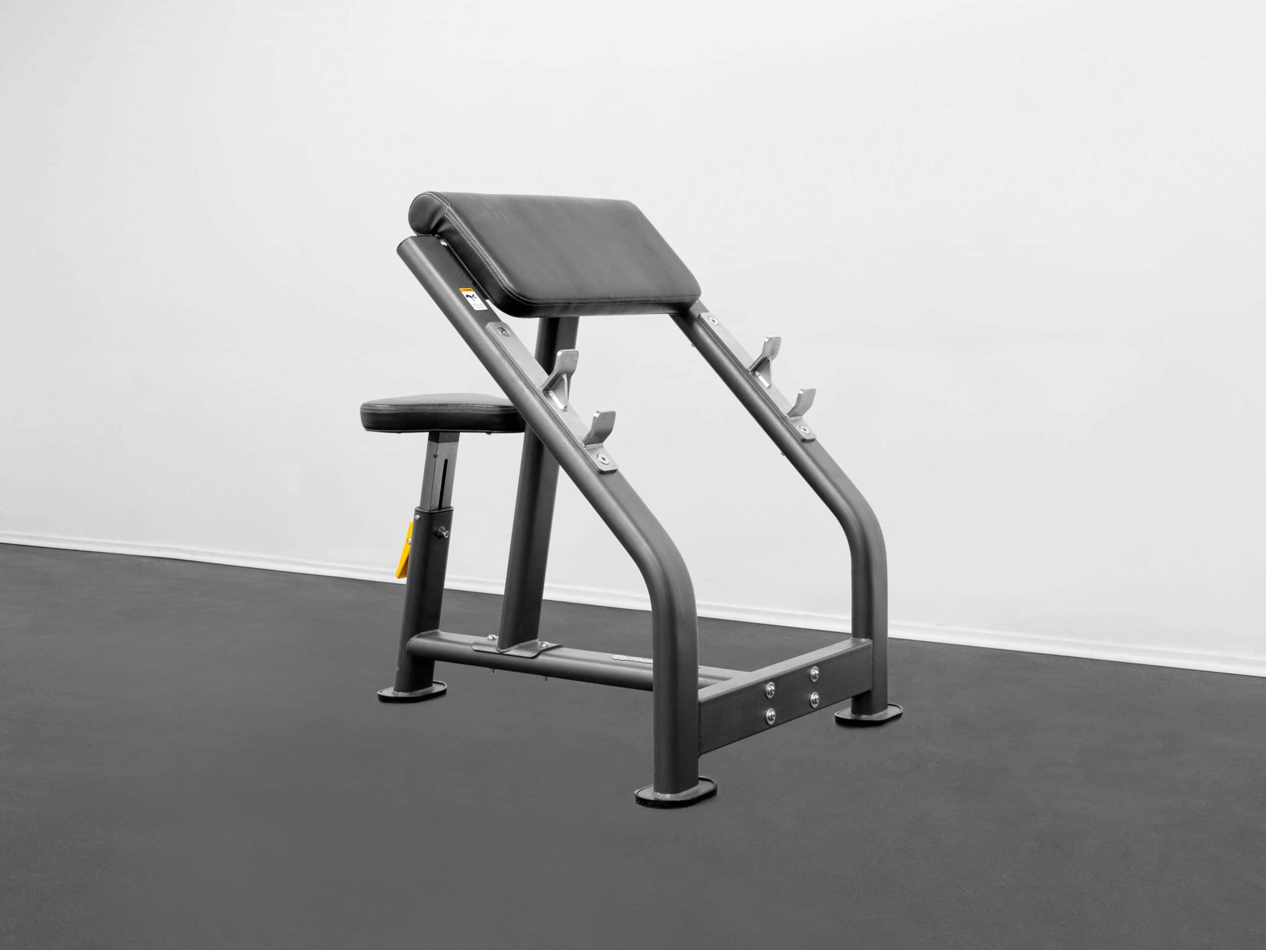 G257 Preacher Curl-1