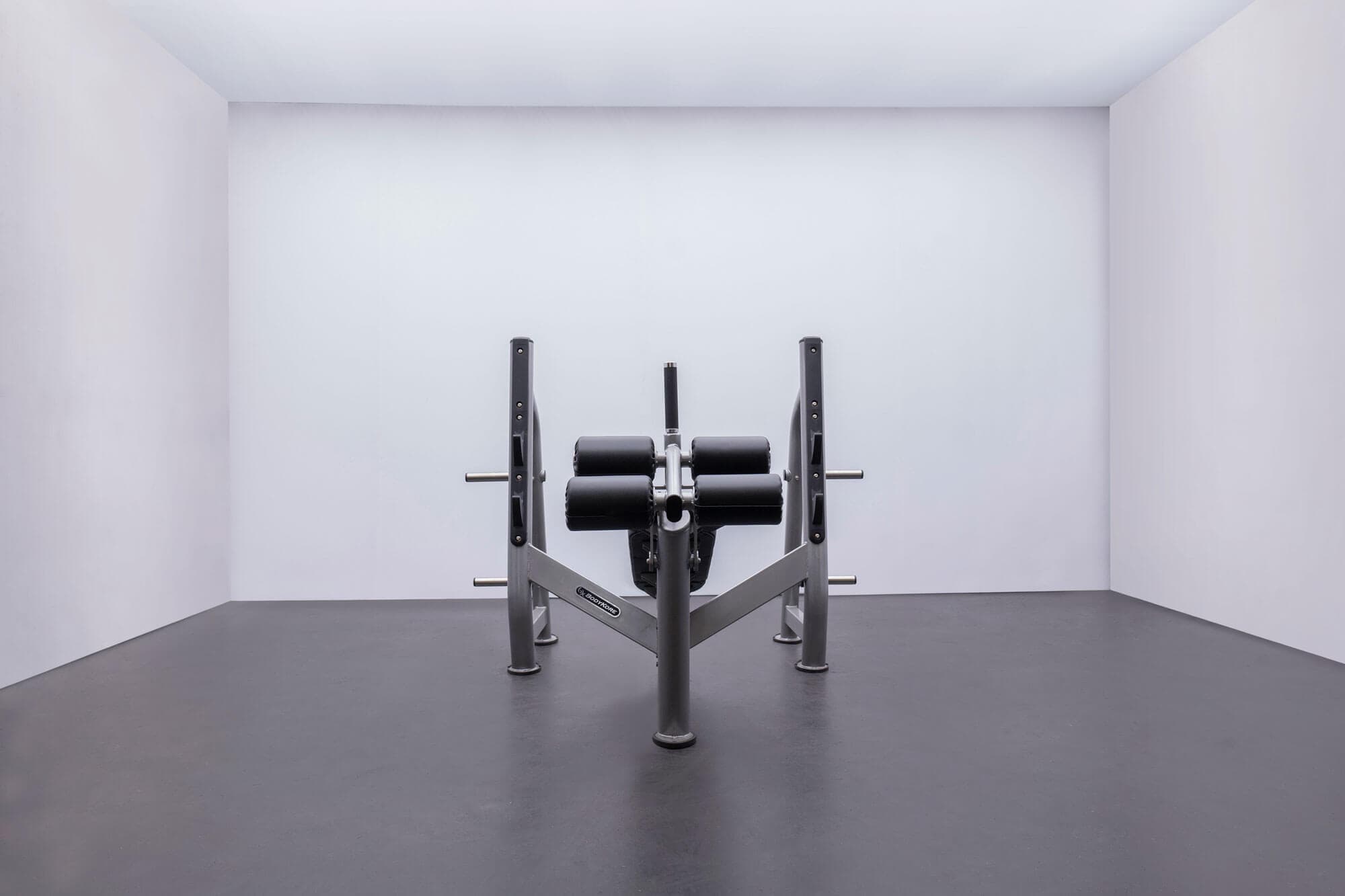 CF2153 Olympic Decline Press