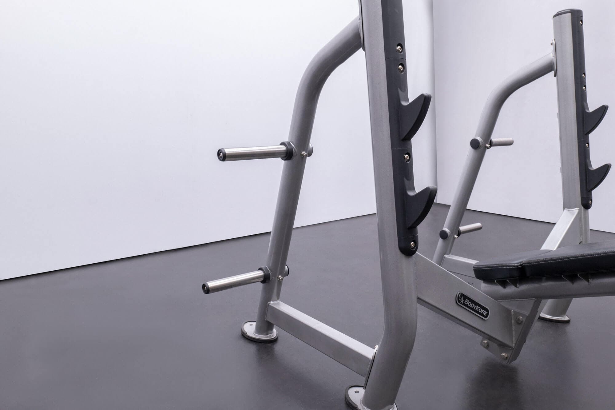 CF2153 Olympic Decline Press