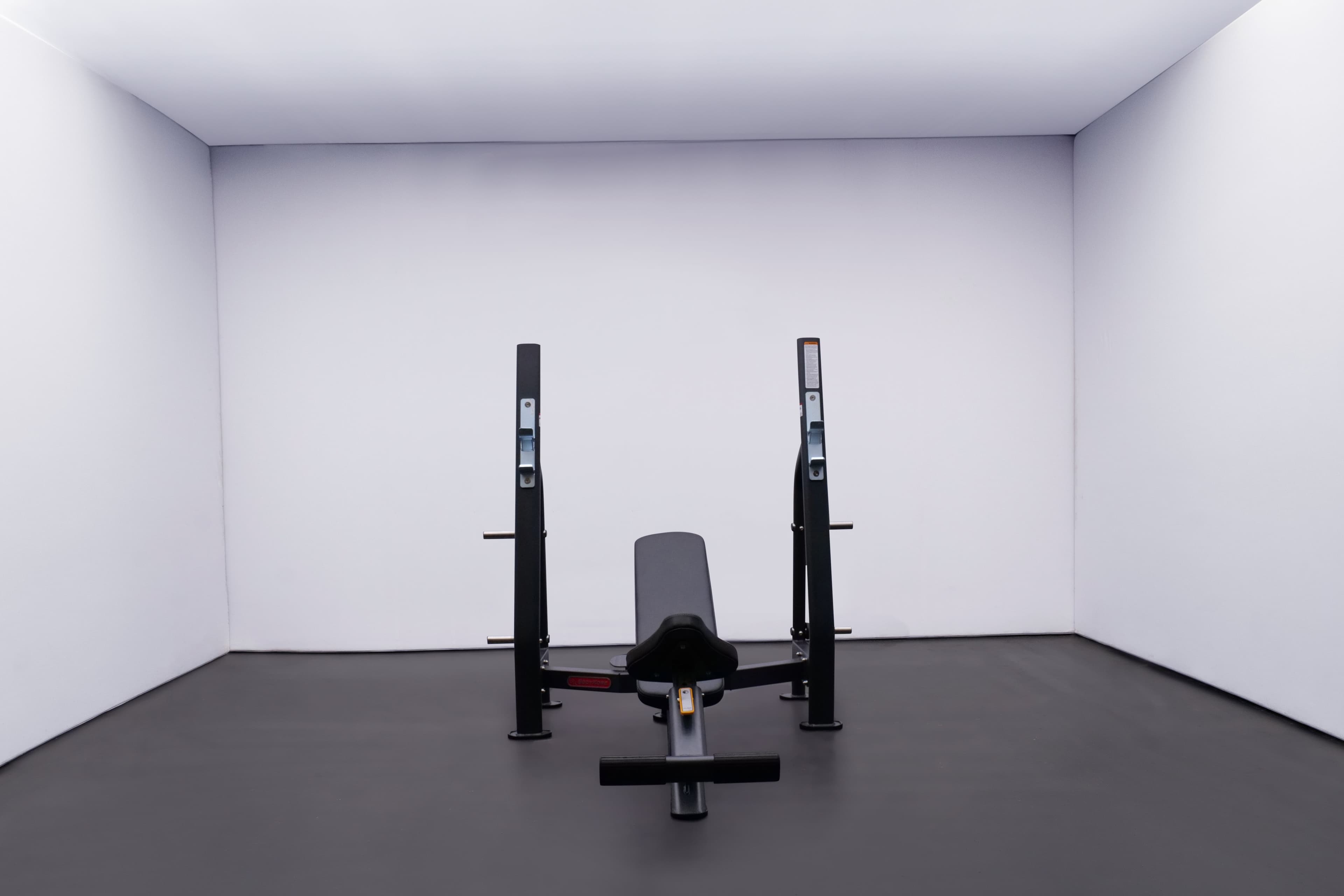 G252 Olympic Incline Bench