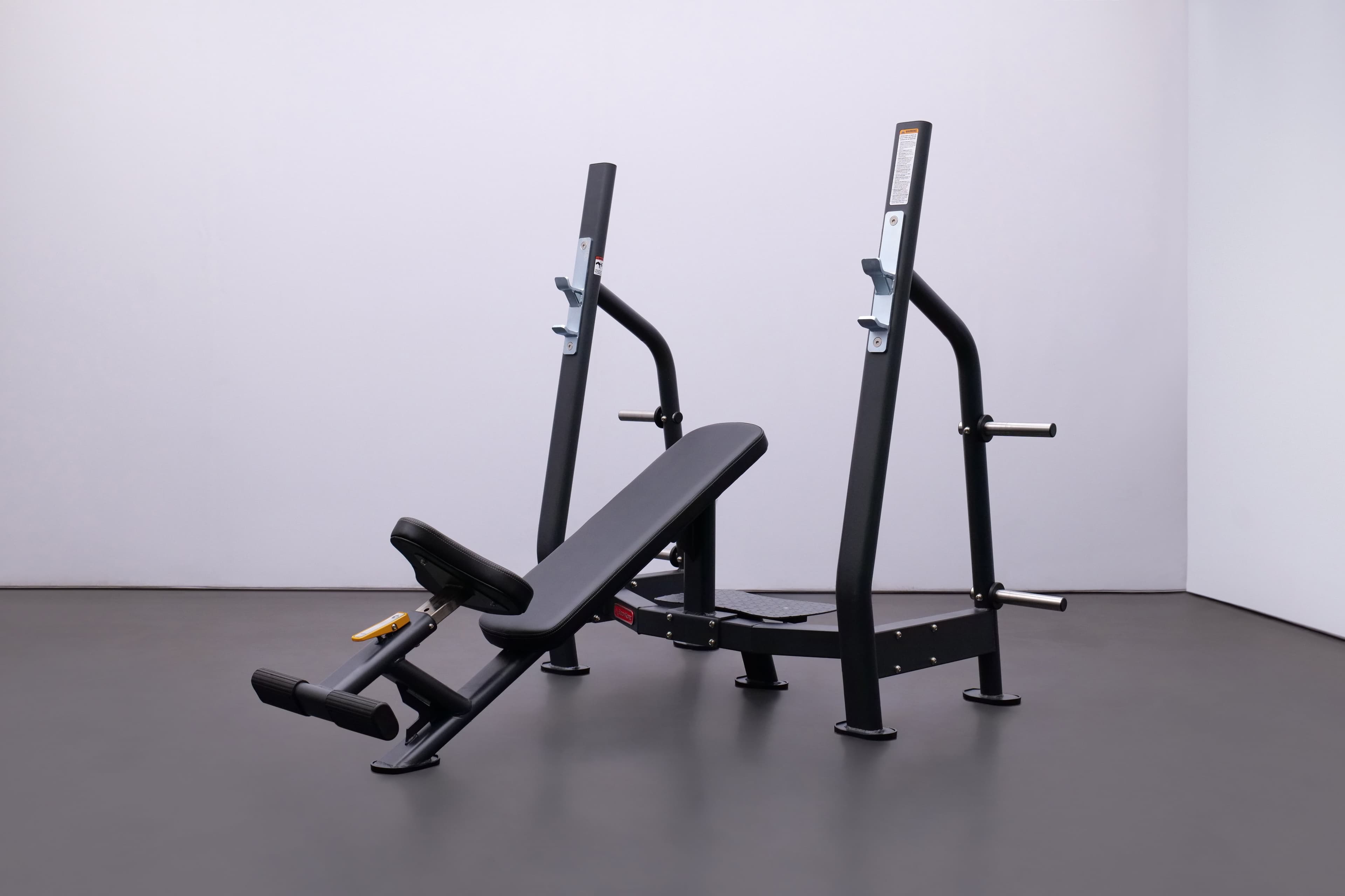 G252 Olympic Incline Bench