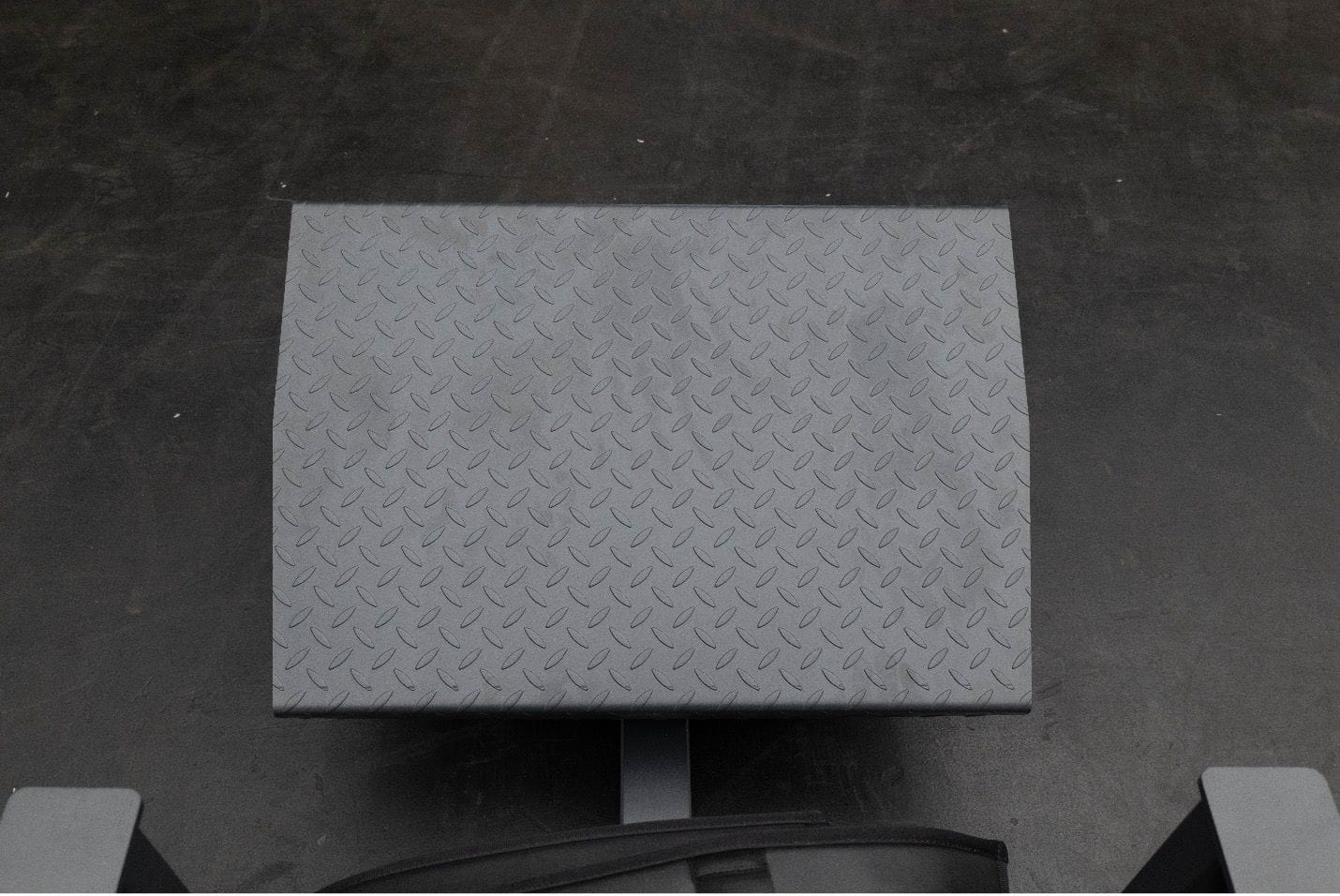 FL1844 Hip Thrust - Subfeature Image