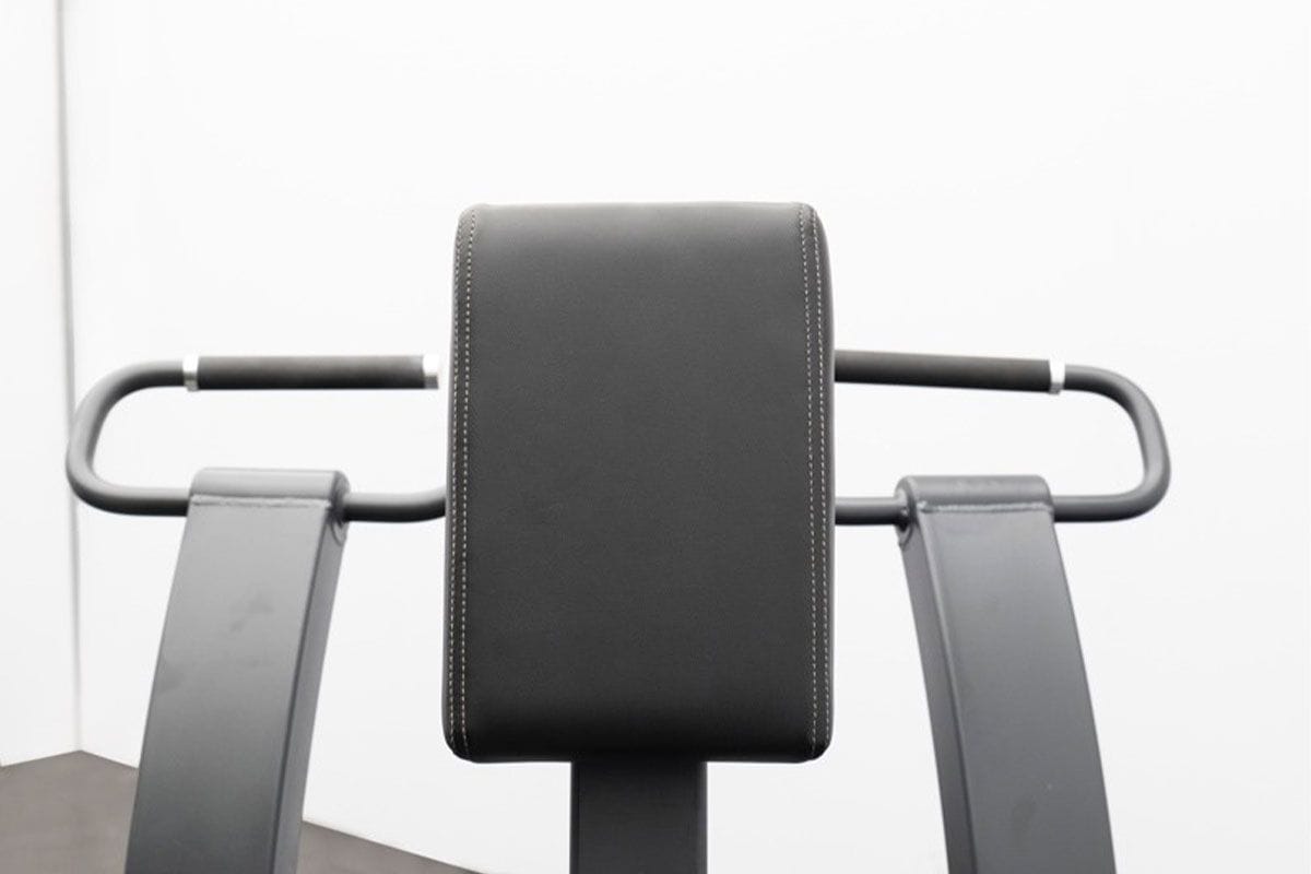 Stacked Series- Plate Loaded Row - GR802 - Subfeature Image