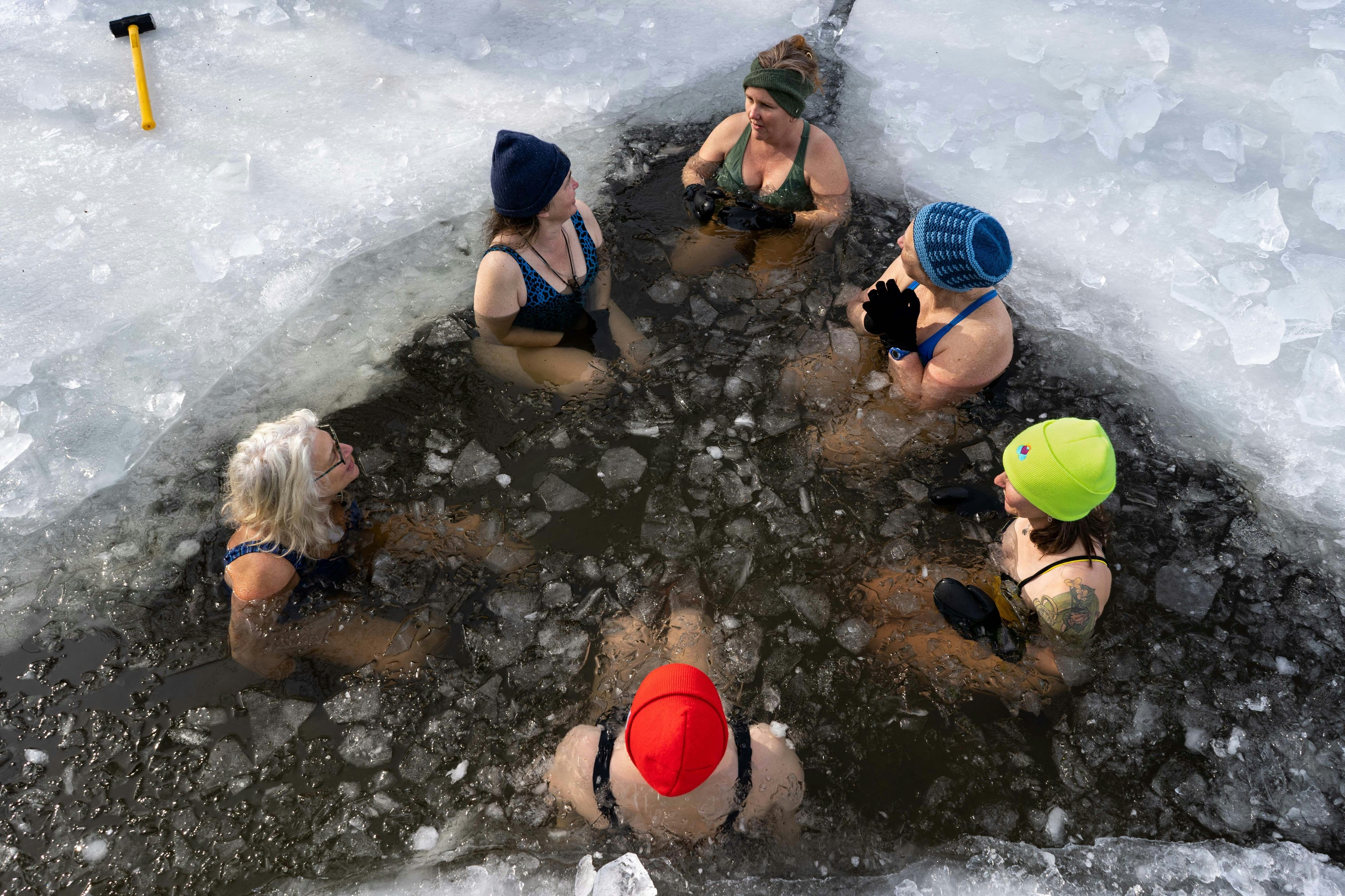 How Long To Cold Plunge: A Guide to Ice Bath Duration?