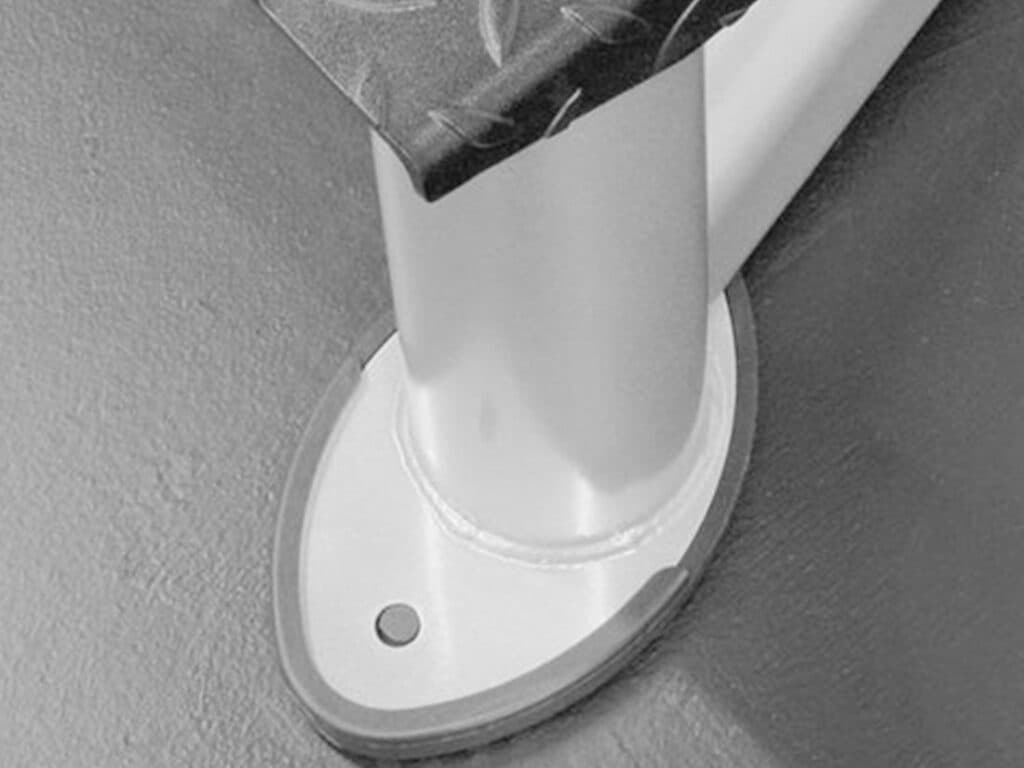 CF2110 Chin Dip Tower